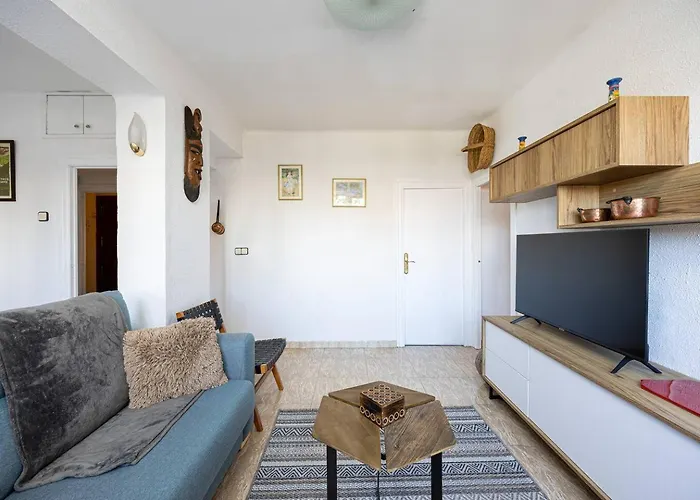 Apartment 2 Bdr Apt In Cornella 5 Mins Form The Metro Cornella de Llobregat