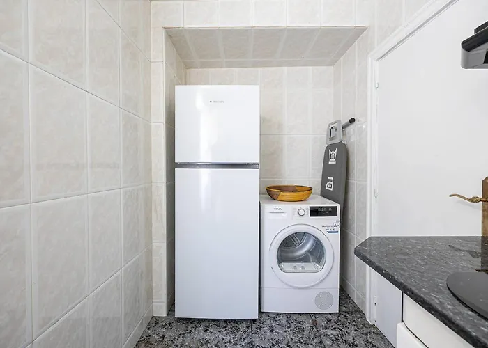 2 Bdr In Cornella 5 Mins Form The Metro 科尔内拉德罗布雷加特