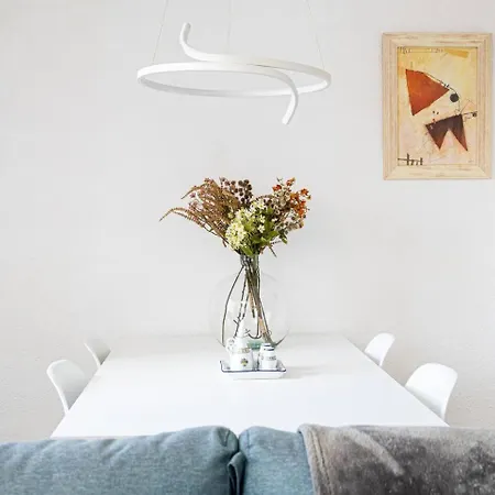 2 Bdr Apt In Cornella 5 Mins Form The Metro * Cornella de Llobregat
