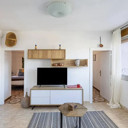 Apartment 2 Bdr Apt In Cornella 5 Mins Form The Metro Cornella de Llobregat